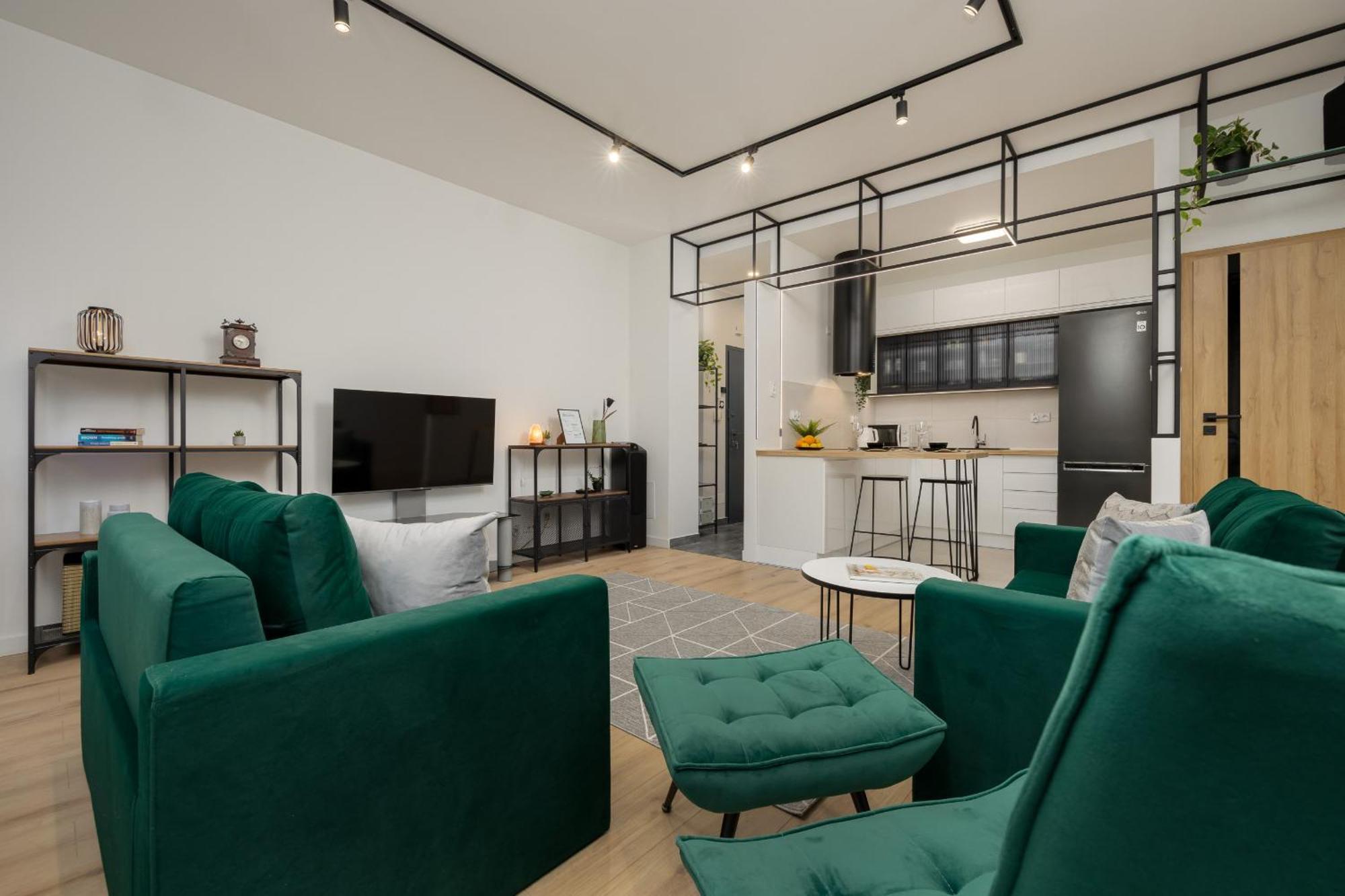 Apartment Luxury With Furnished Terrace, Garden And Parking By Renters *
